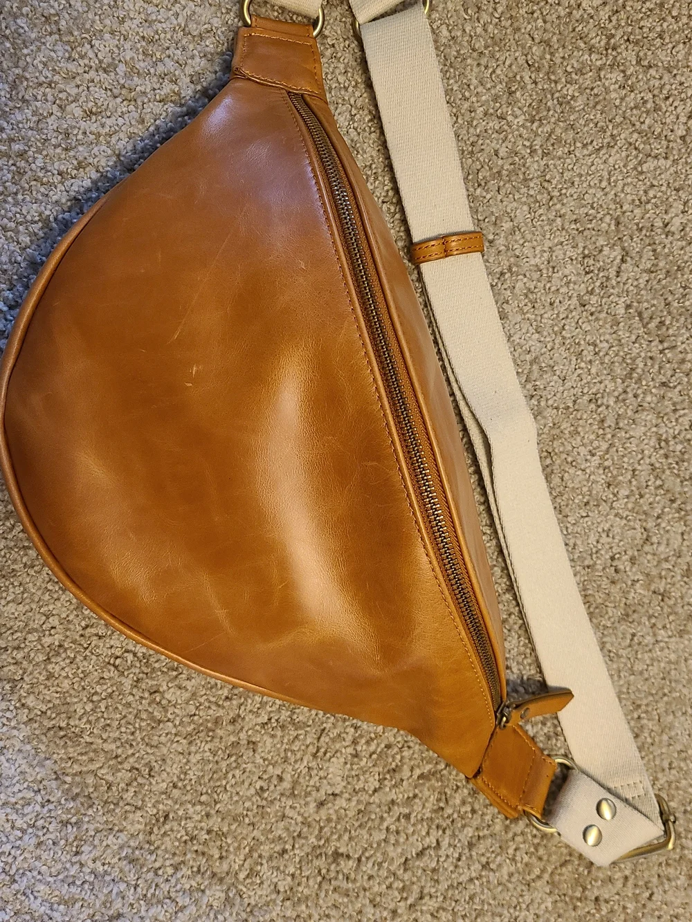 Andar Leather Collection